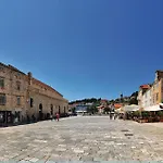 Nice Apartment In Vrboska With Wifi